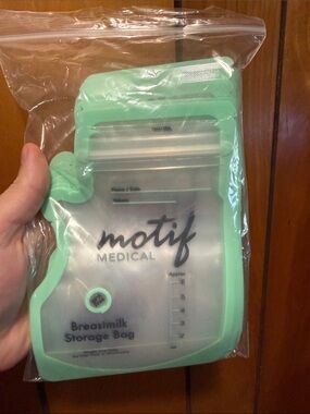 Motif Medical Breastmilk Storage Bag - Mint Trim 25 in a bag